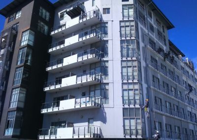 Painting and sealing at the Upper Eastside.